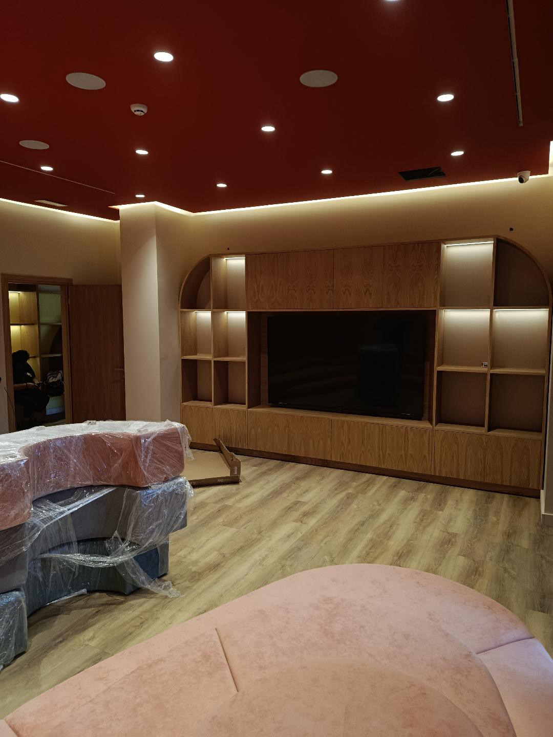 Nana Royal interior design